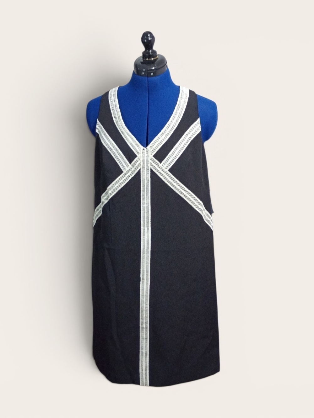 Maggy London Black Dress with White Trim Size 4 NWT
